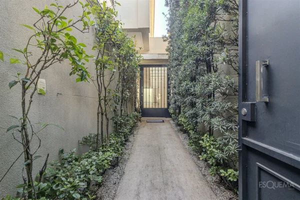 Casa charmosa no Jardim Europa