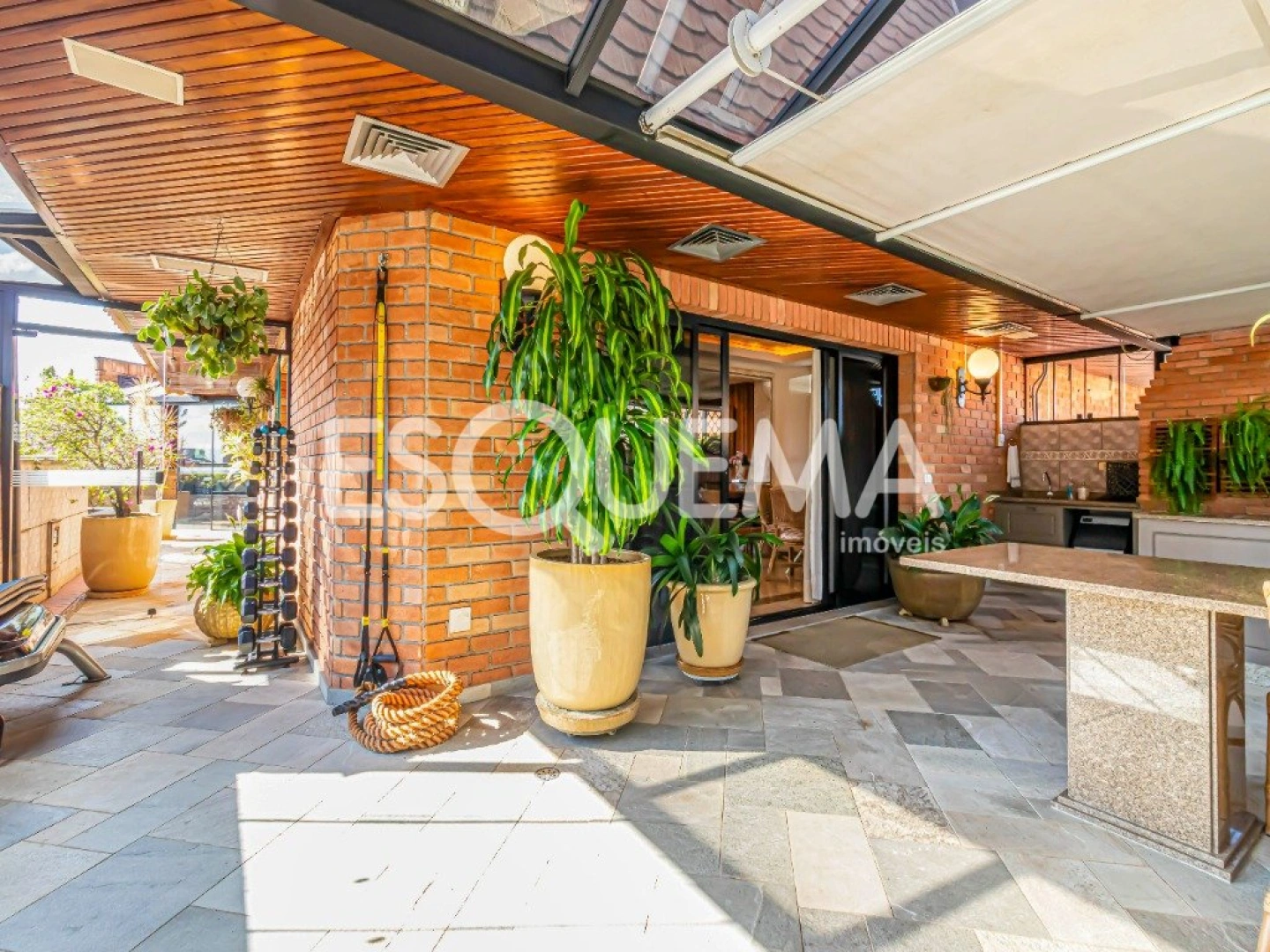 Cobertura duplex exclusiva e bem localizada - Imagem 6