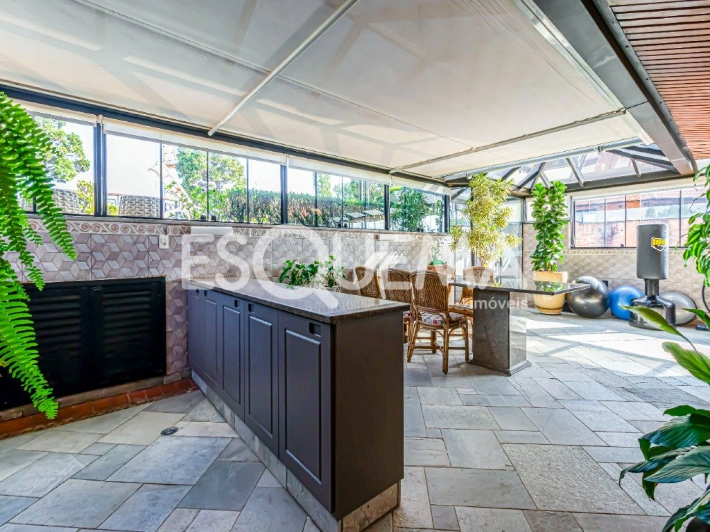 Cobertura duplex exclusiva e bem localizada - Imagem 7