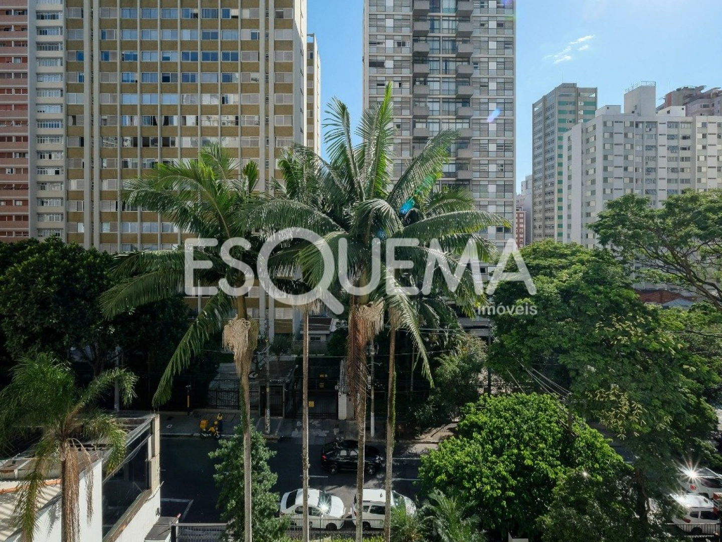 Duplex reformado na parte plana do Jardins - Imagem 12