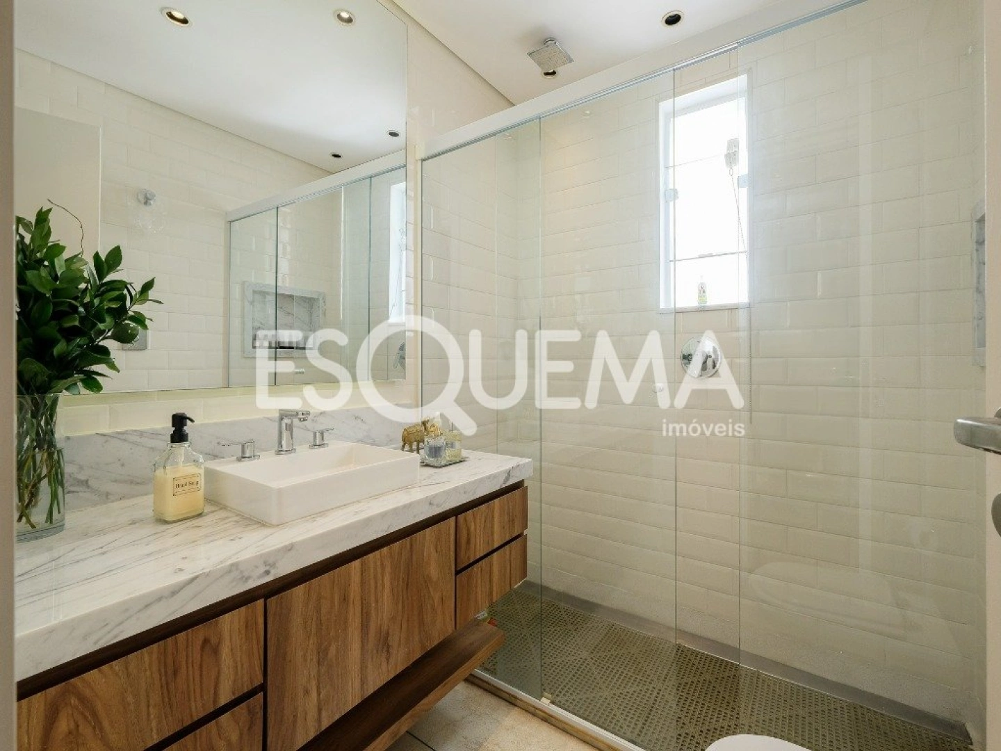 Duplex reformado na parte plana do Jardins - Imagem 14