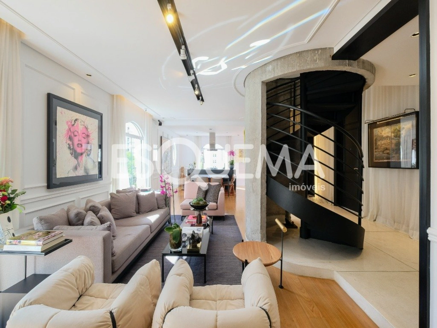 Duplex reformado na parte plana do Jardins - Imagem 5