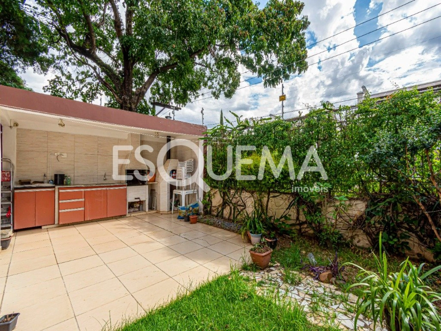Casa em condomínio fechado próximo ao Clube Paineiras - Imagem 2
