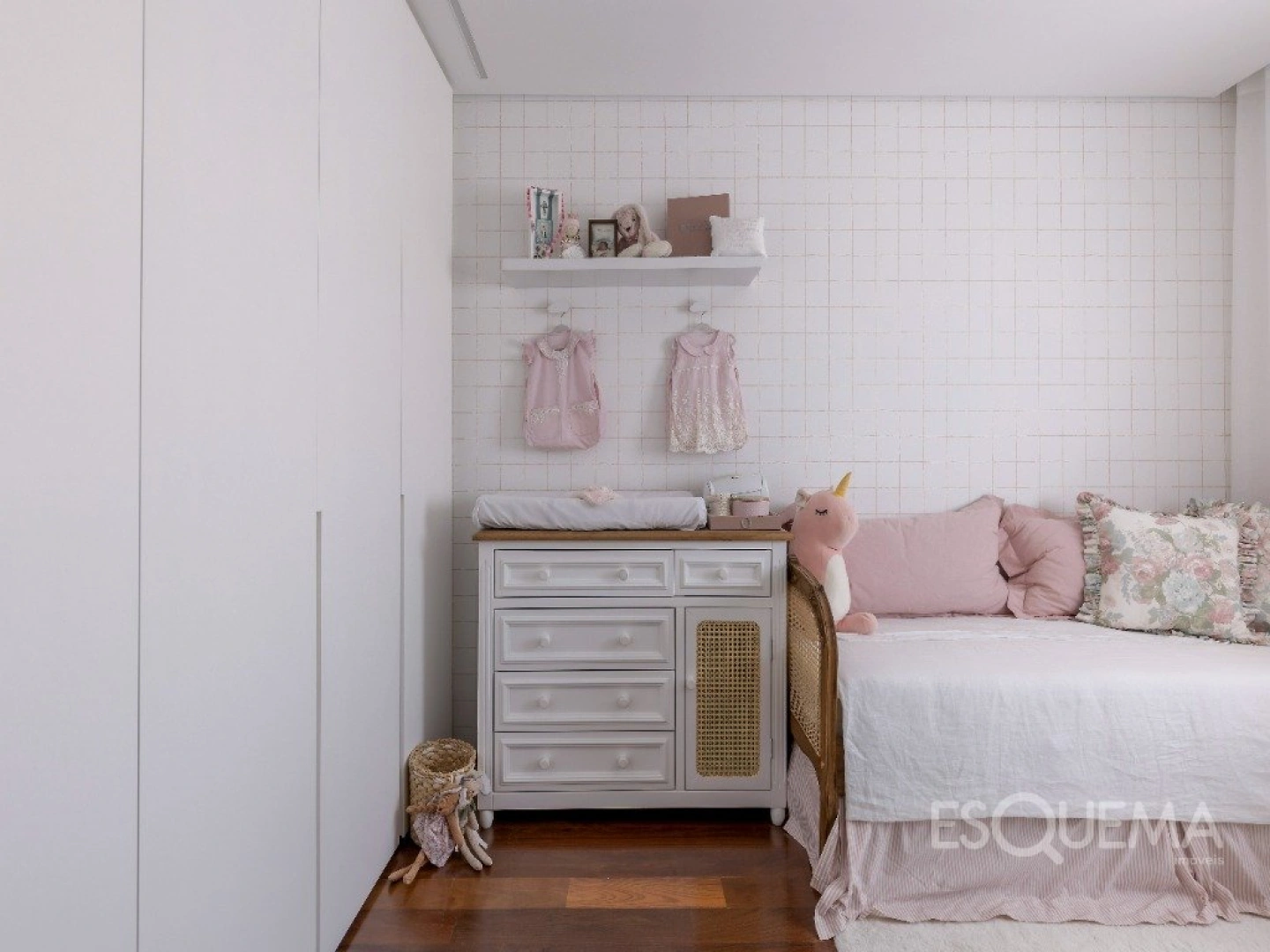 Apartamento reformado e mobiliado - Imagem 12