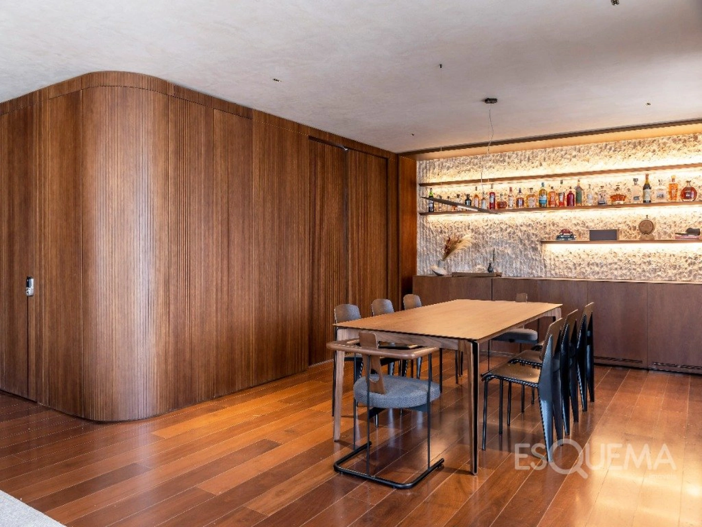 Apartamento reformado e mobiliado - Imagem 4