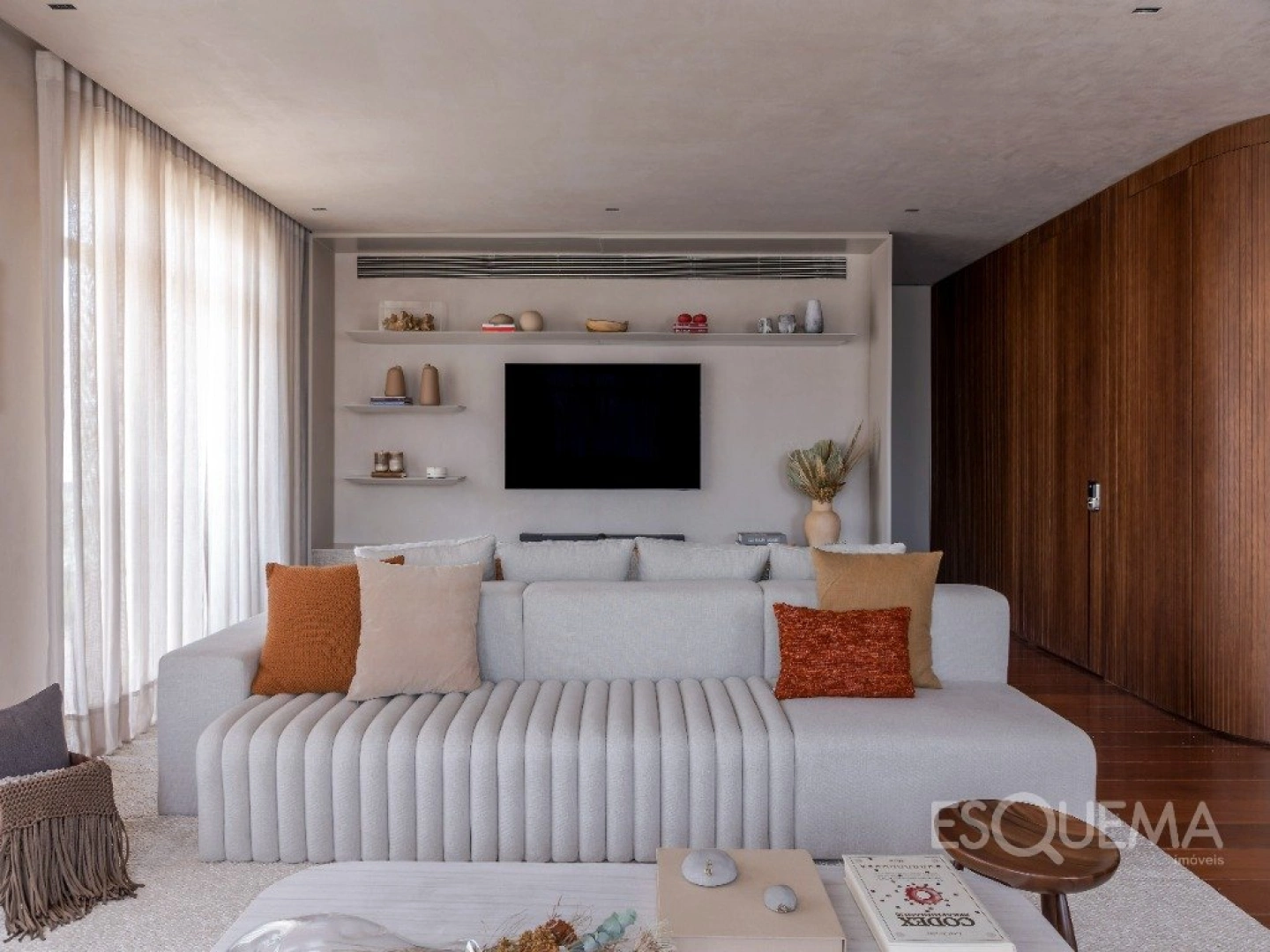 Apartamento reformado e mobiliado - Imagem 5
