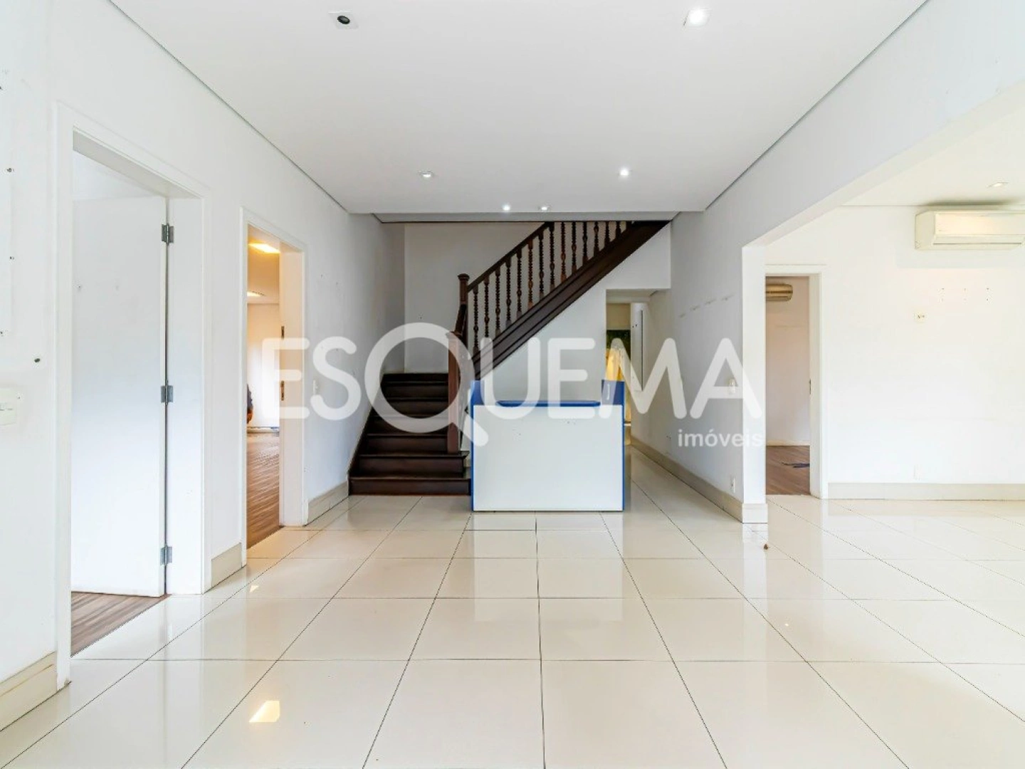 Casa comercial no Jardim América - Imagem 2