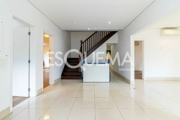 Casa comercial no Jardim América