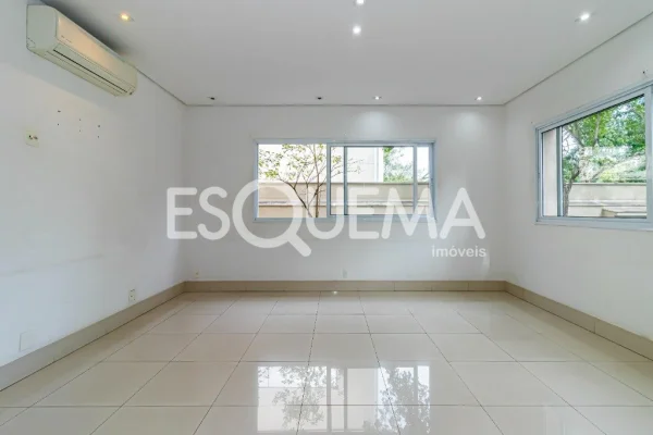 Casa comercial no Jardim América