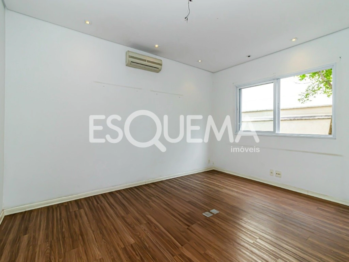 Casa comercial no Jardim América - Imagem 5