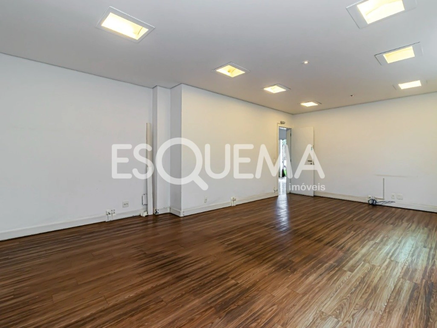 Casa comercial no Jardim América - Imagem 7