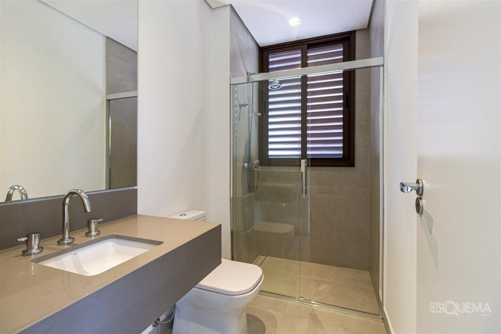 Casa em condomínio, com 4 suítes e terraço - Imagem 7