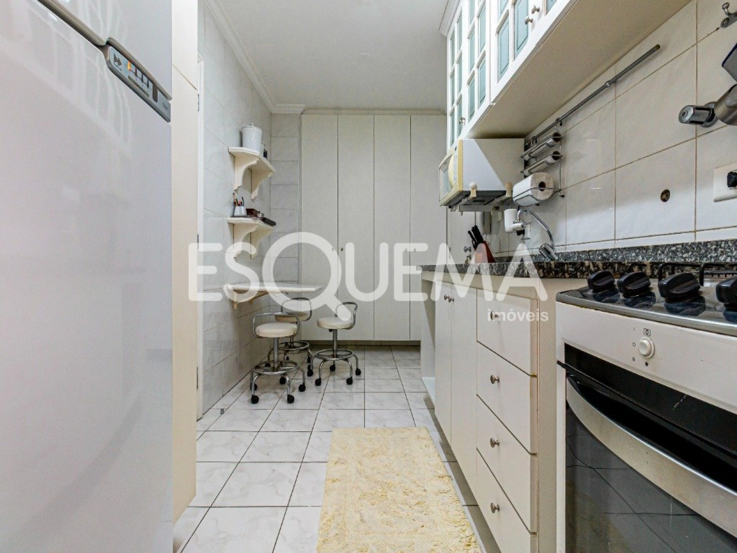 Apartamento localizado em rua tranquila - Imagem 13
