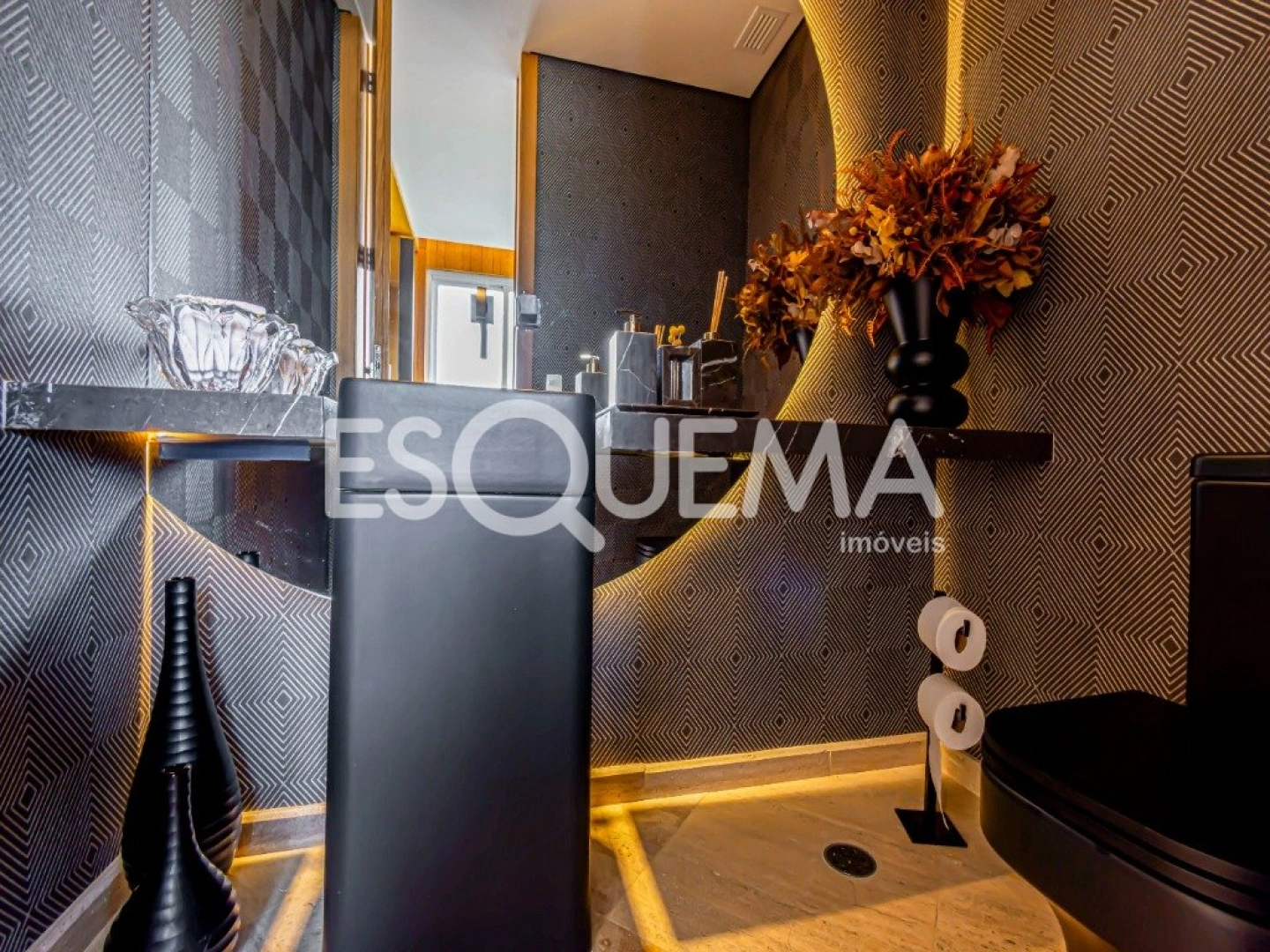 Cobertura com design, conforto e integração em três pavimentos - Imagem 11