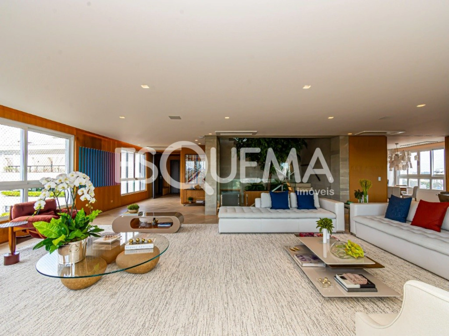 Cobertura com design, conforto e integração em três pavimentos - Imagem 1