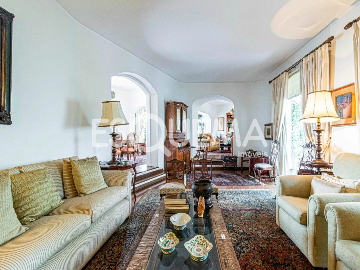 Apartamento amplo em rua tranquila - Imagem 8