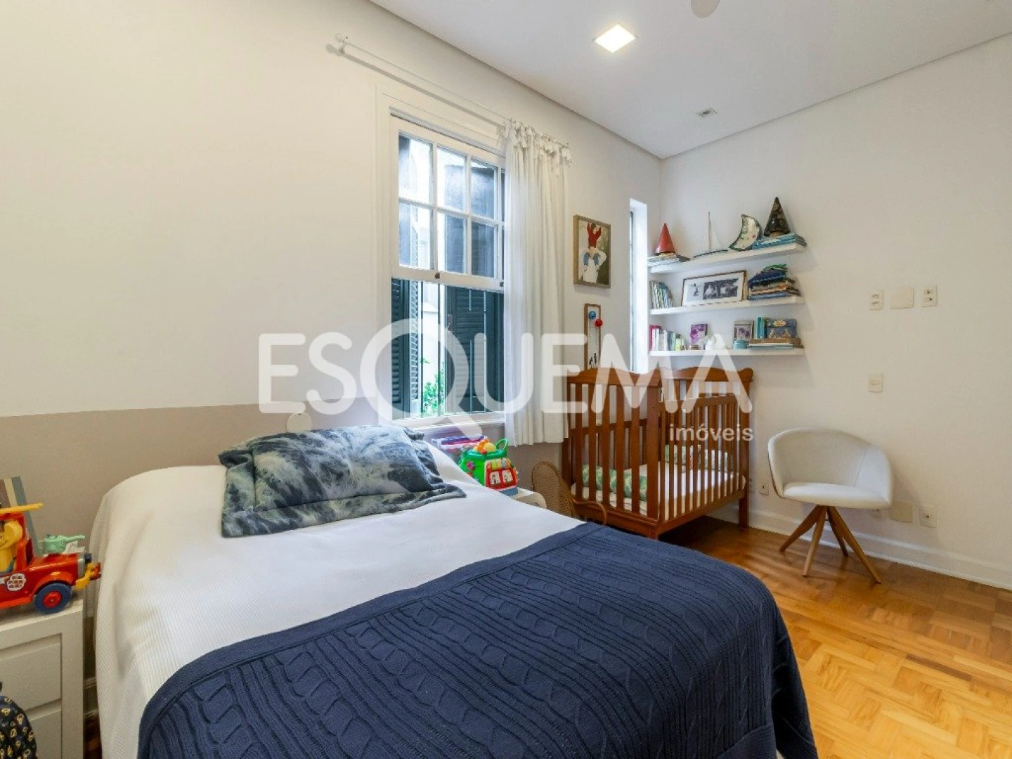 Casa em estilo colonial a poucos passos do Clube Harmonia - Imagem 14
