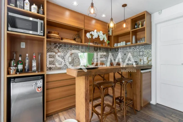 Casa em estilo colonial a poucos passos do Clube Harmonia