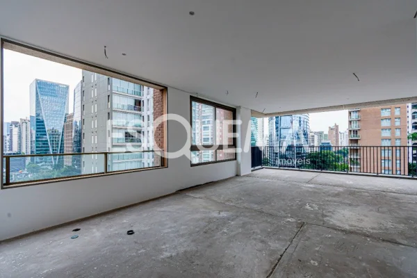 Apartamento em edifício bem localizado