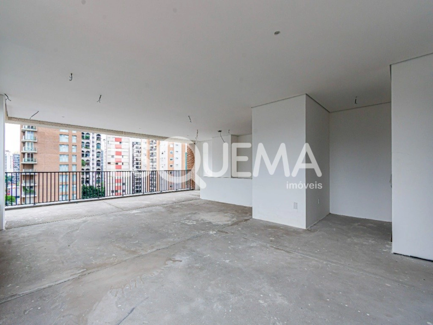 Apartamento em edifício bem localizado - Imagem 3