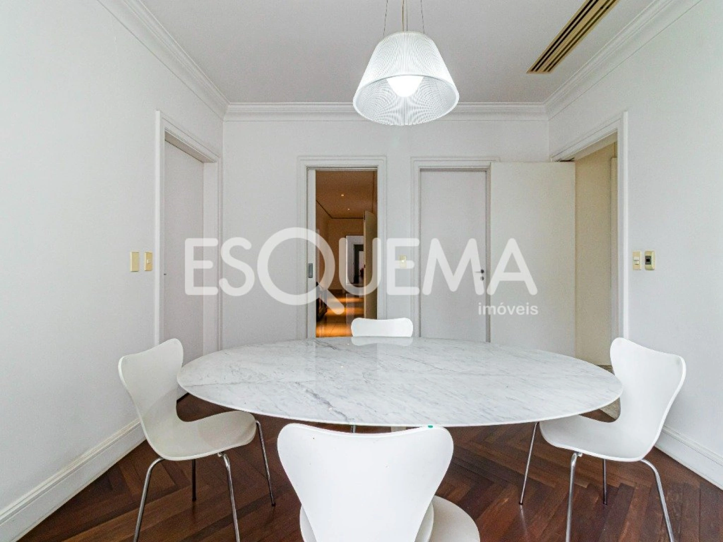 Apartamento na rua mais desejada do bairro - Imagem 13