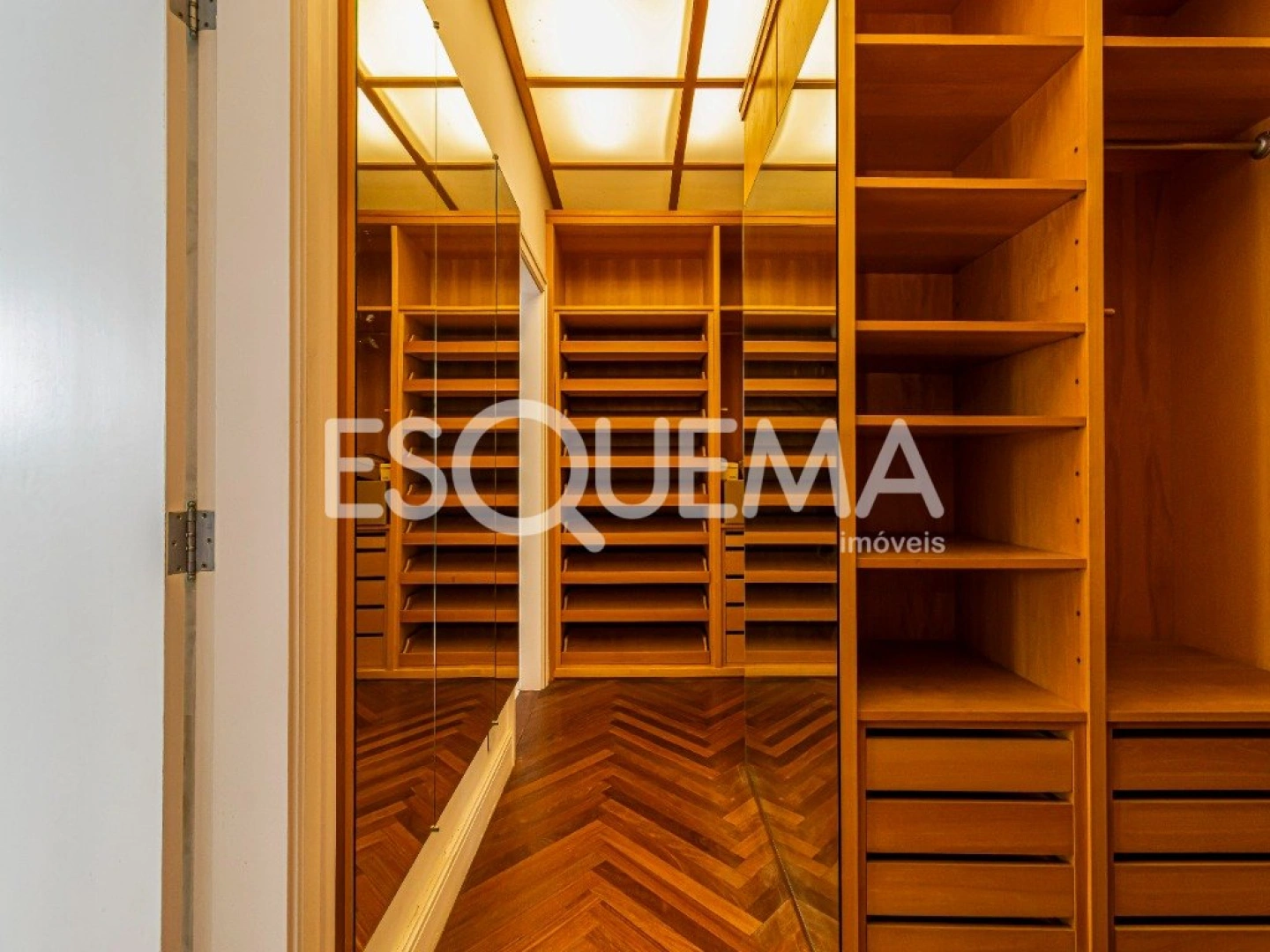 Apartamento na rua mais desejada do bairro - Imagem 15