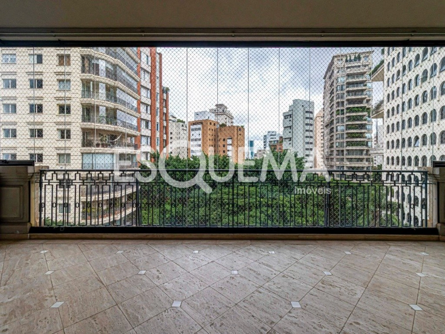 Apartamento na rua mais desejada do bairro - Imagem 1