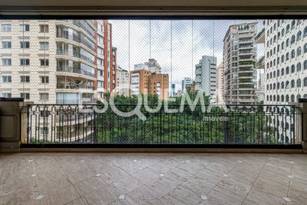Apartamento na rua mais desejada do bairro