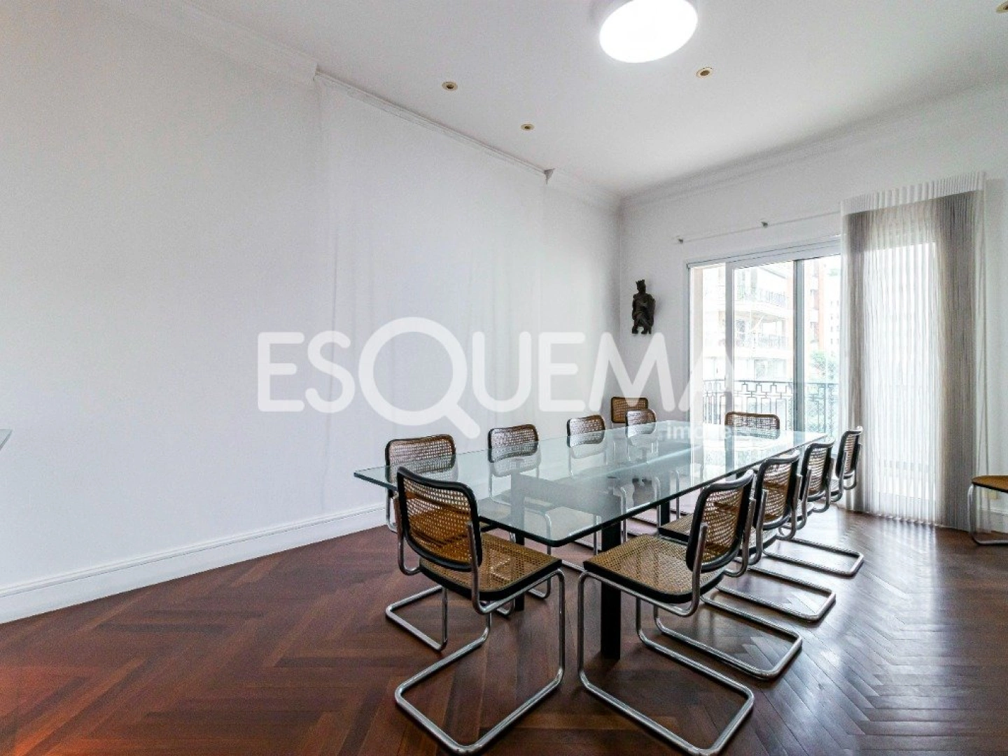 Apartamento na rua mais desejada do bairro - Imagem 5