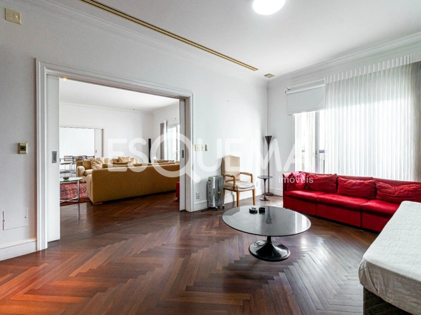 Apartamento na rua mais desejada do bairro - Imagem 6