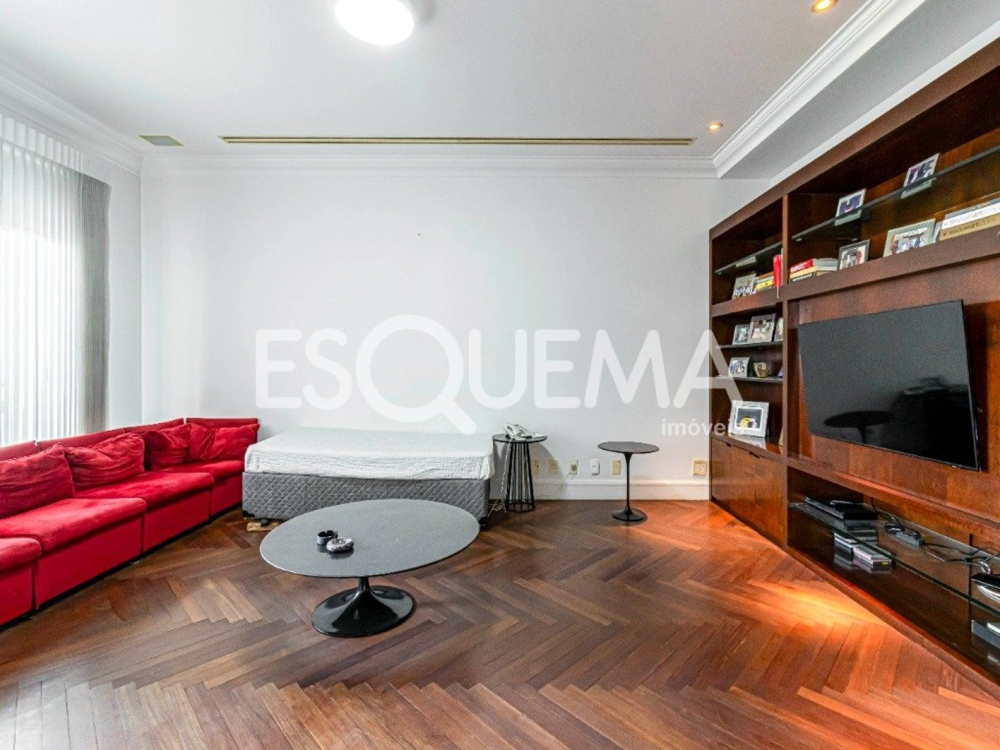 Apartamento na rua mais desejada do bairro - Imagem 7