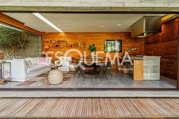 Casa totalmente reformada próxima ao Hospital Albert Einstein
