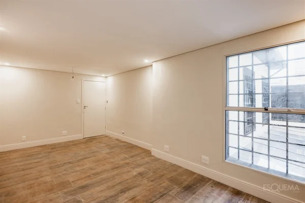 Casa comercial reformada próxima ao Parque Ibirapuera