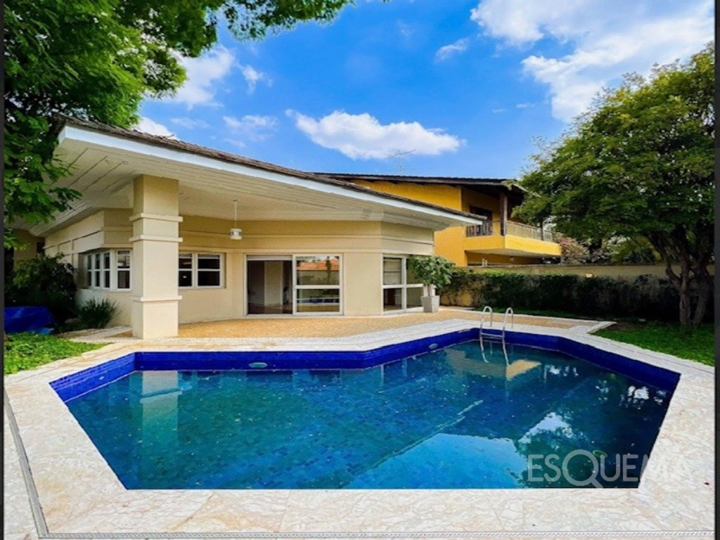 Casa com projeto de Ricardo Julião próxima ao Parque Ibirapuera - Imagem 1