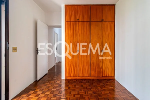 Apartamento bem localizado em Moema Pássaros