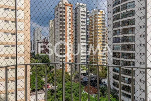 Apartamento bem localizado em Moema Pássaros