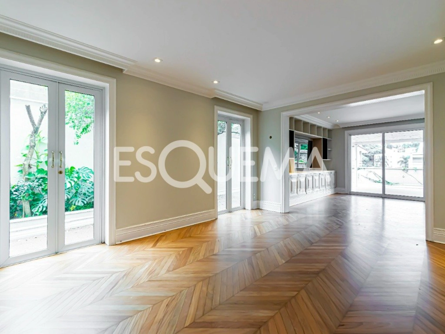 Casa reformada com estilo clássico - Imagem 3