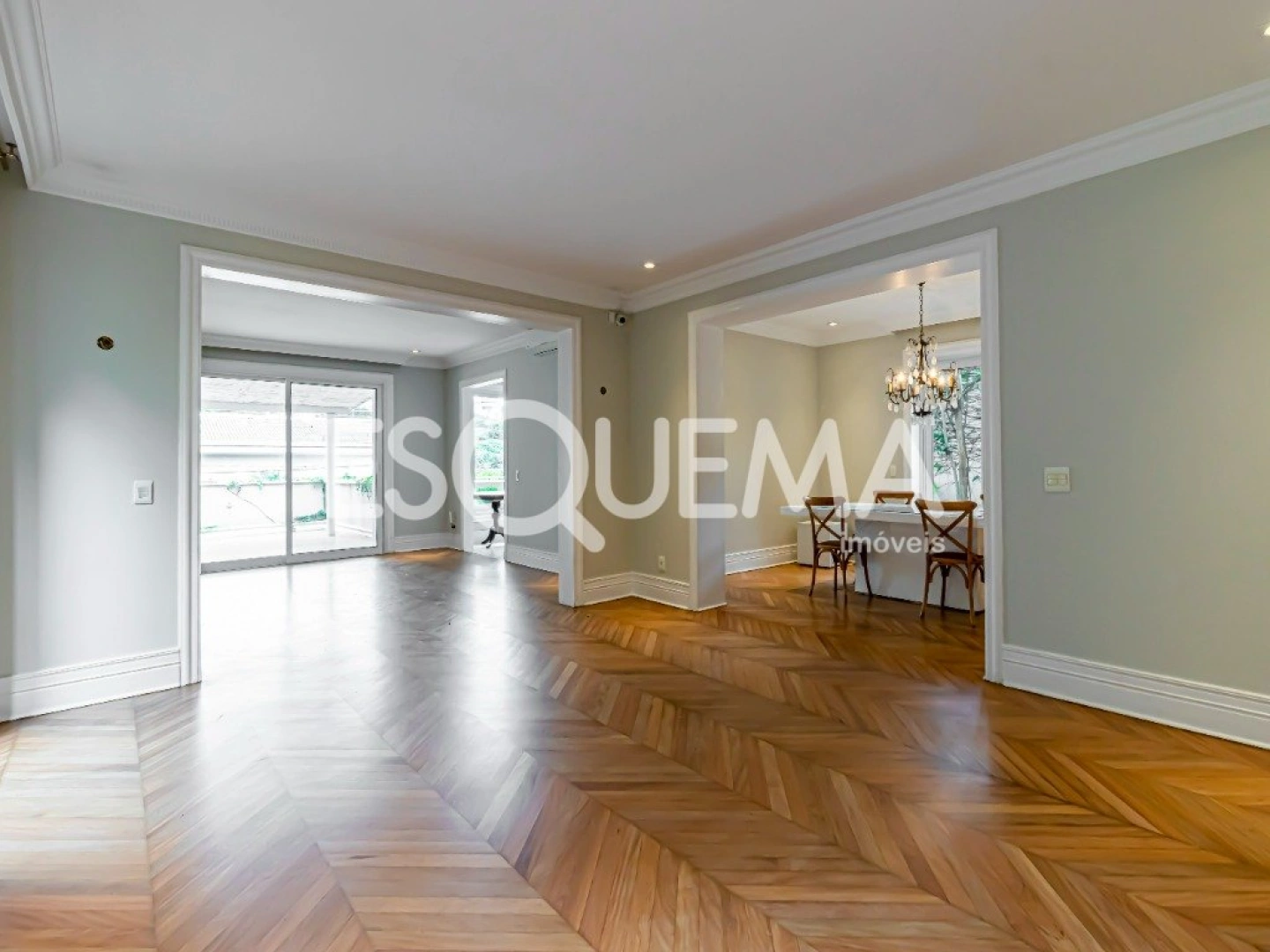 Casa reformada com estilo clássico - Imagem 6