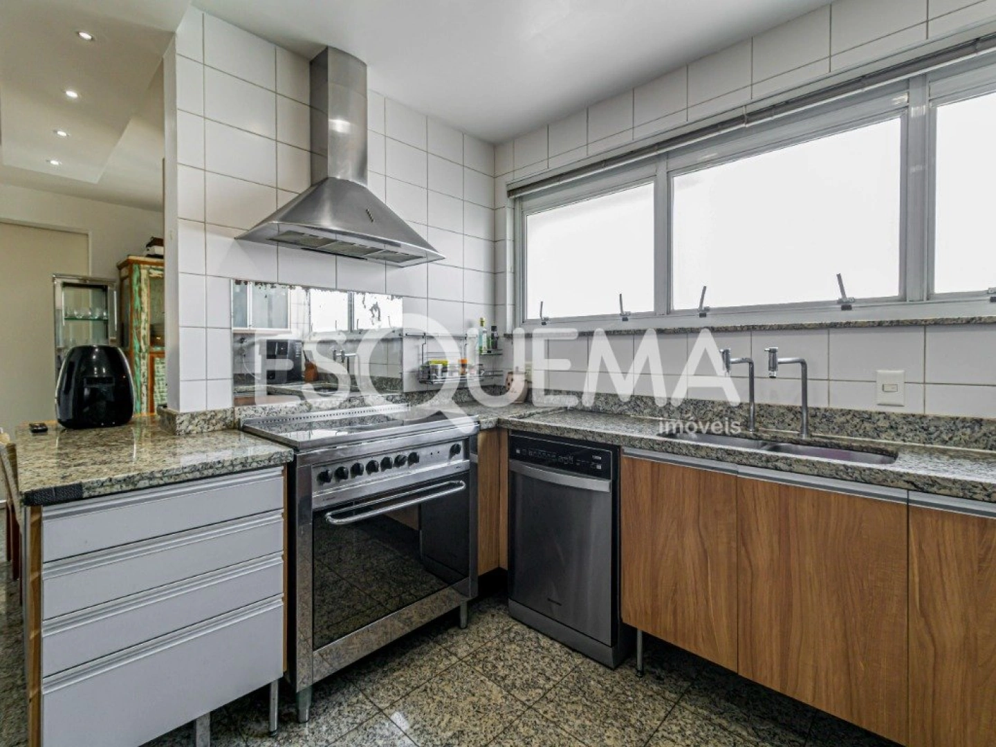 Apartamento reformado com lazer completo - Imagem 8