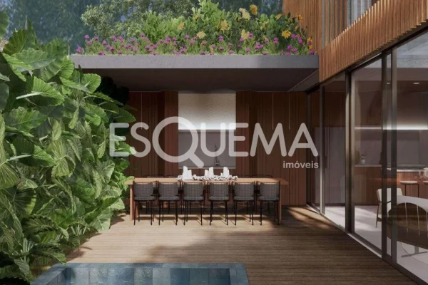 Casa em condomínio com piscina