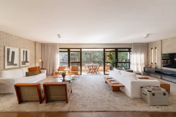Apartamento reformado e exclusivo em frente ao Clube Pinheiros