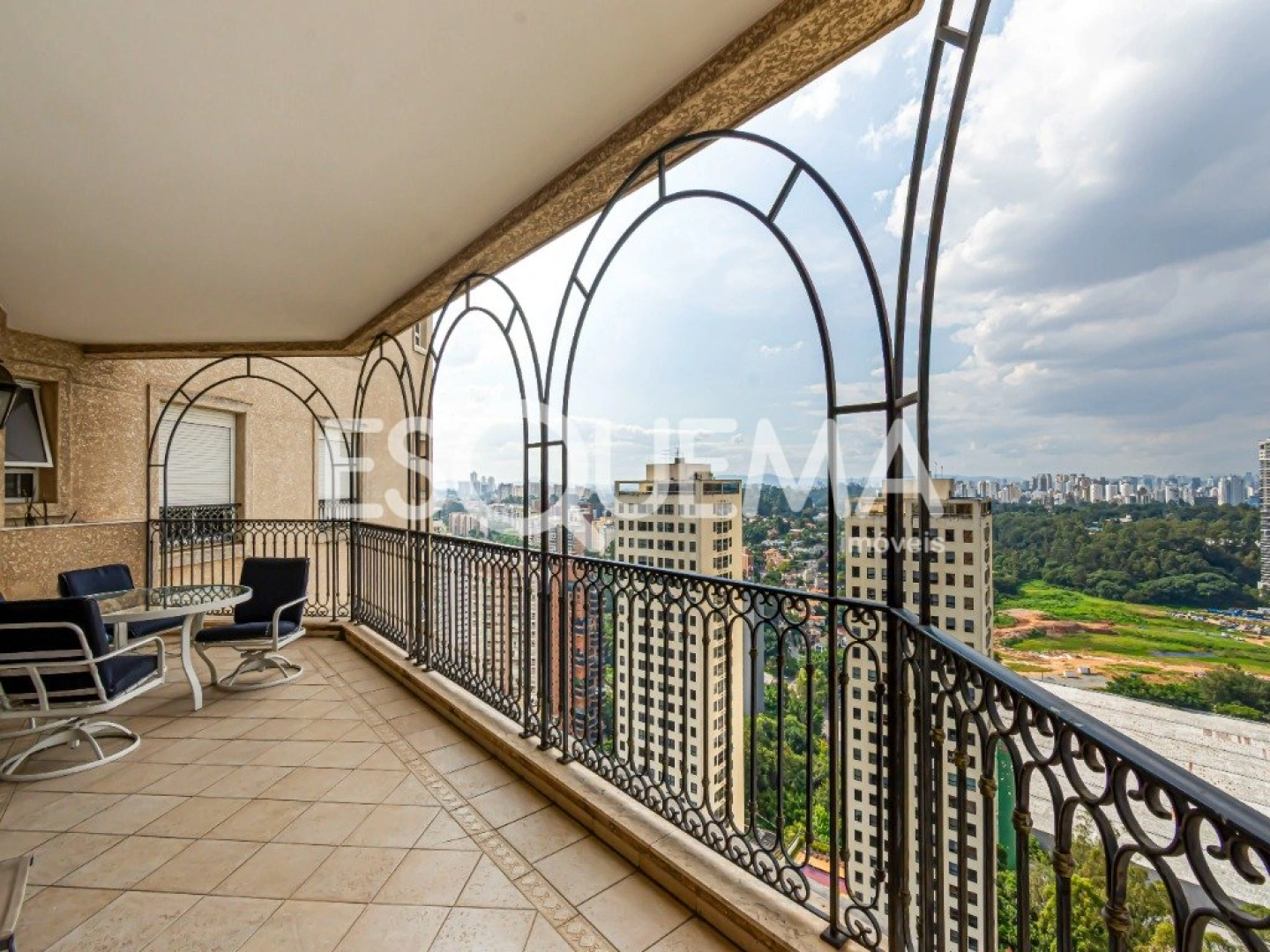 Apartamento próximo ao Parque Burle Marx - Imagem 1