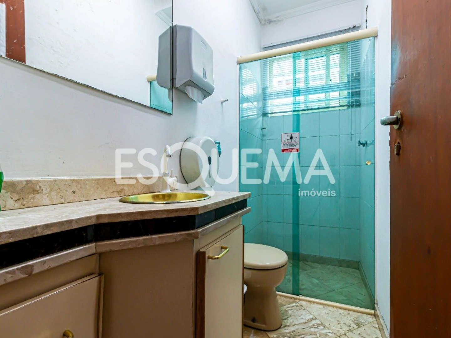 Casa comercial preparada para clínica - Imagem 14