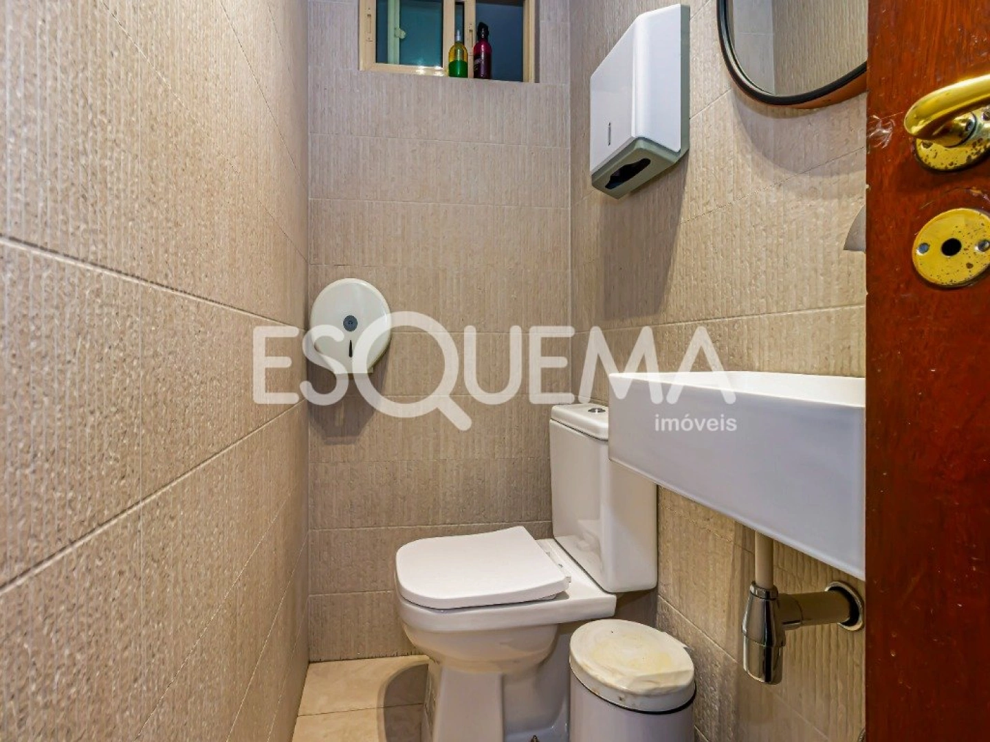 Casa comercial preparada para clínica - Imagem 8