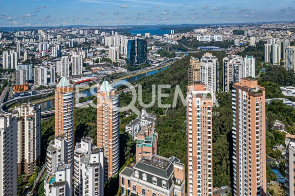 Cobertura com vista panorâmica no Panamby