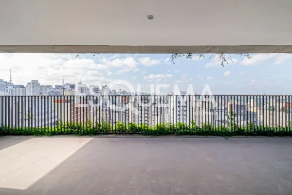 Apartamento em edifício novo no Jardim América