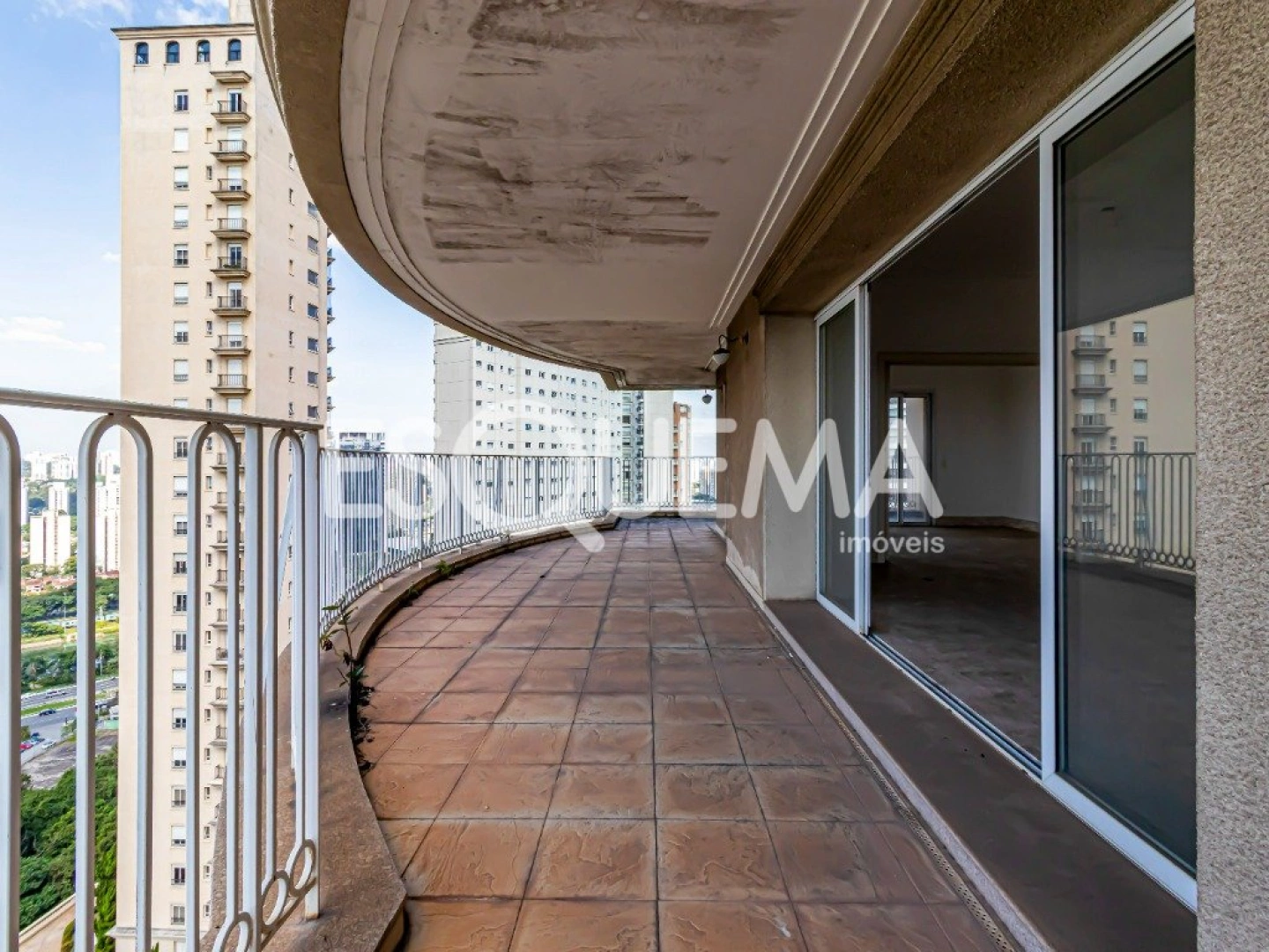 Excelente apartamento com 425 m² - Imagem 2