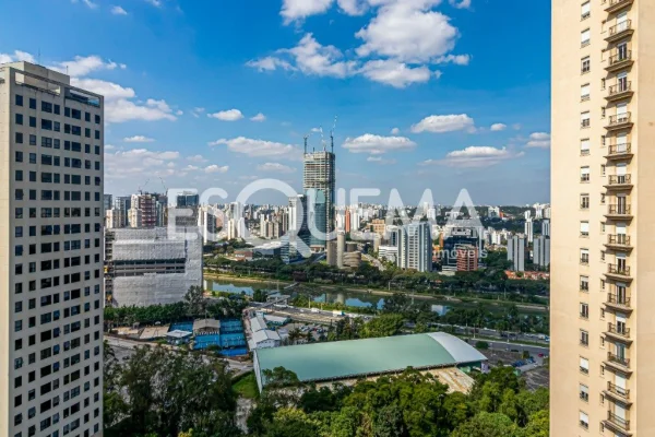 Excelente apartamento com 425 m²