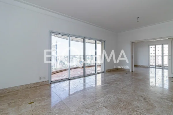 Excelente apartamento com 425 m²