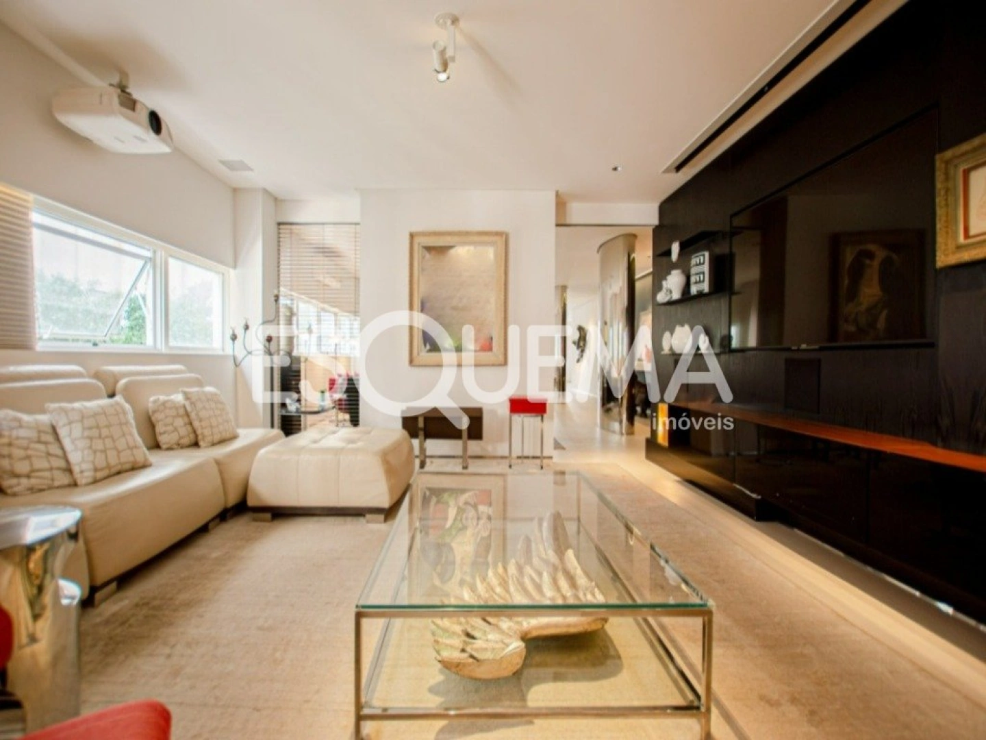 Apartamento reformado em excelente localização - Imagem 9